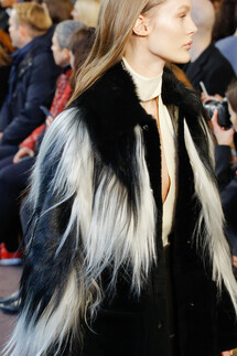 Details Chloé Fall 2018 Ready-to-Wear , Детали коллекции Хлоя осень зима 2018 , Fashion show , неделя моды в Париже , PFW , Paris Fashion Week , Mainstyles